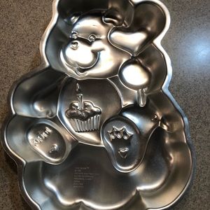 Wilton Vintage Care Bear Cake Pan - 2105-1793